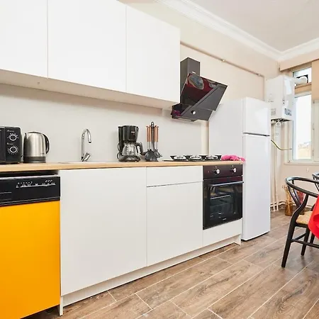 Stunning 3br 3bathroom 3ac Near Metro D5 イスタンブール