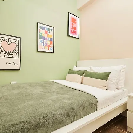 Апартаменты Stunning 3br 3bathroom 3ac Near Metro D5 *