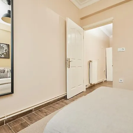 شقة Stunning 3br 3bathroom 3ac Near Metro D5 اسطنبول