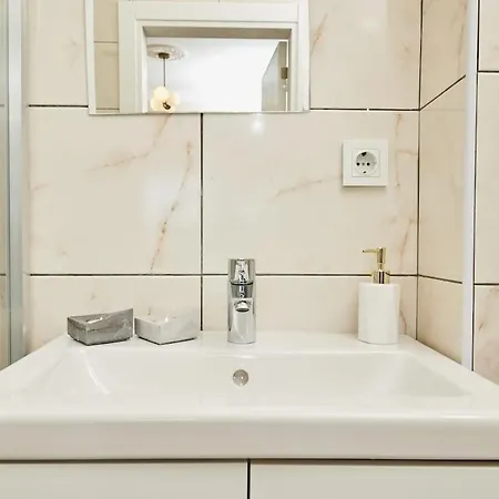 Stunning 3br 3bathroom 3ac Near Metro D5 * 이스탄불